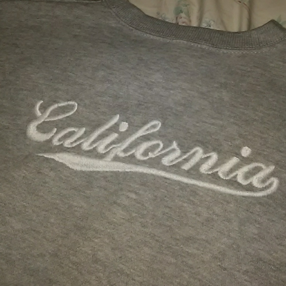 brandy melville california nancy sweater